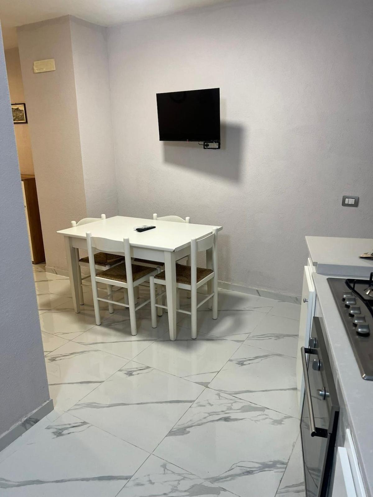 Montesilvano 3 In Rione Sanita * Naples